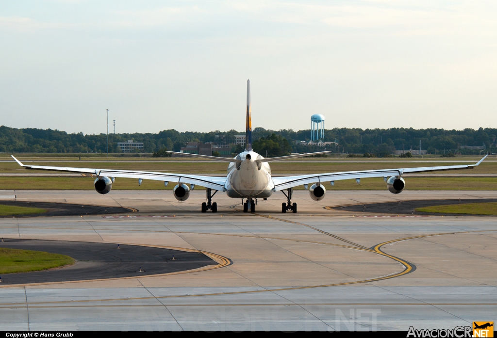 D-AIGL - Airbus A340-313X - Lufthansa