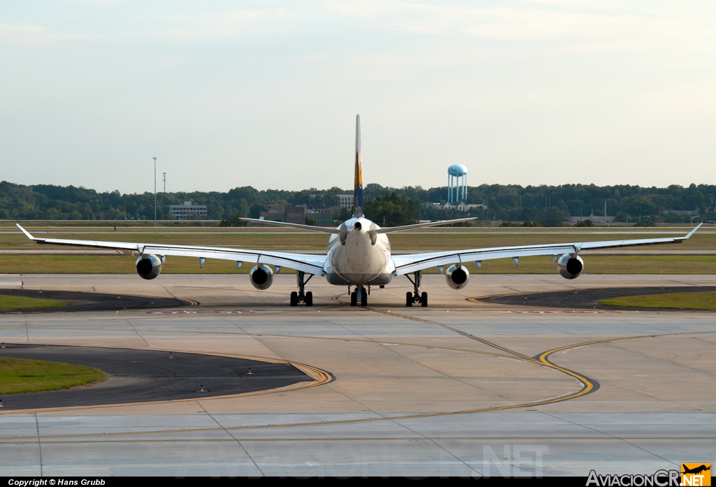 D-AIGL - Airbus A340-313X - Lufthansa