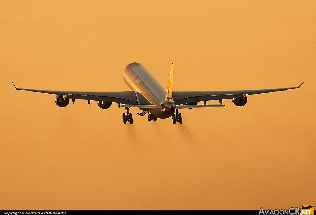 EC-IQR - Airbus A340-642 - Iberia