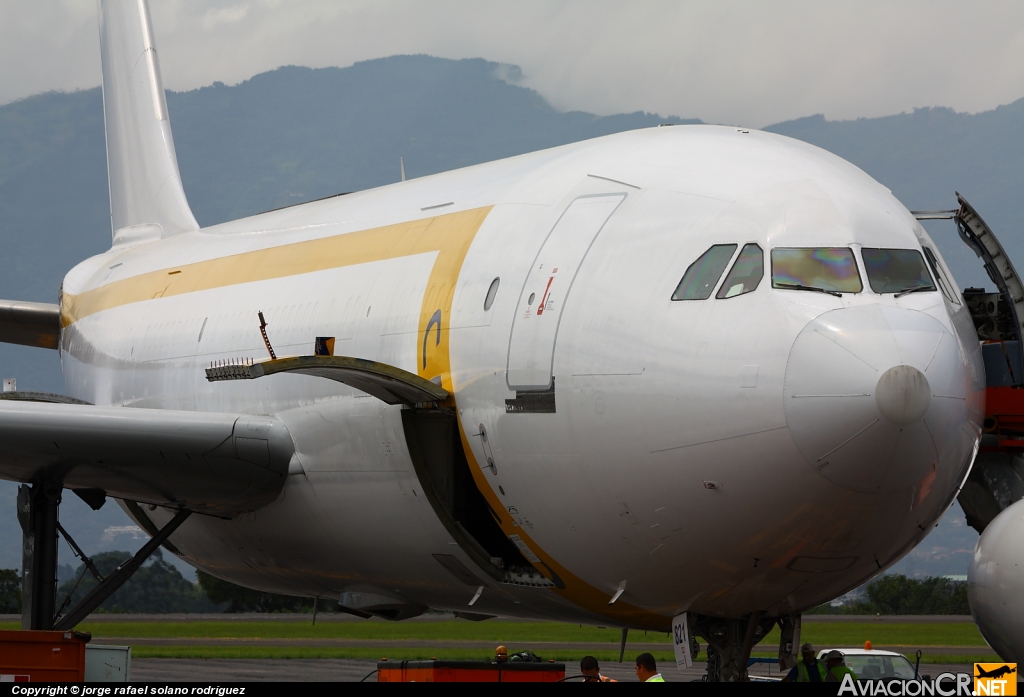 N821SC - Airbus A300B4-203 - Tradewinds Airlines