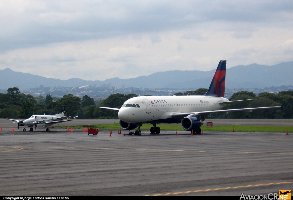 N351NB - Airbus A319-114 - Delta Airlines