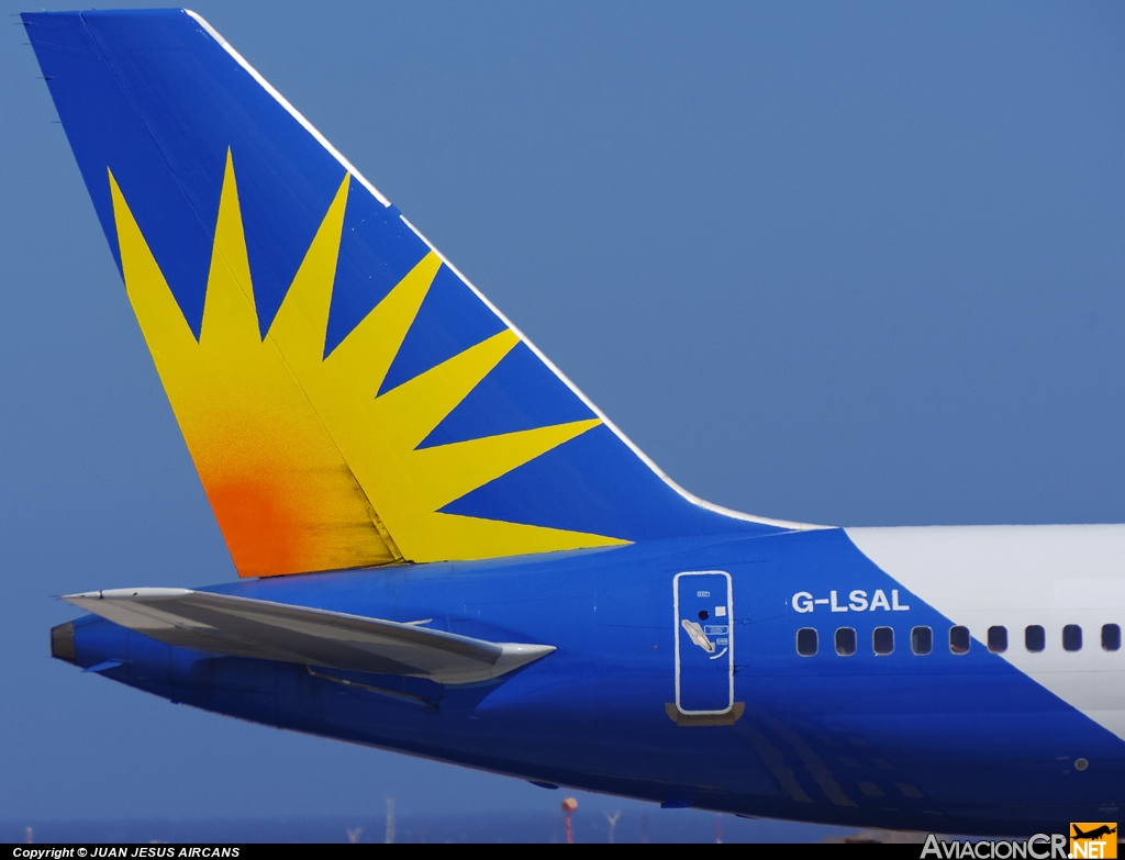 G-LSAL - Boeing 757-204 - Jet2.com