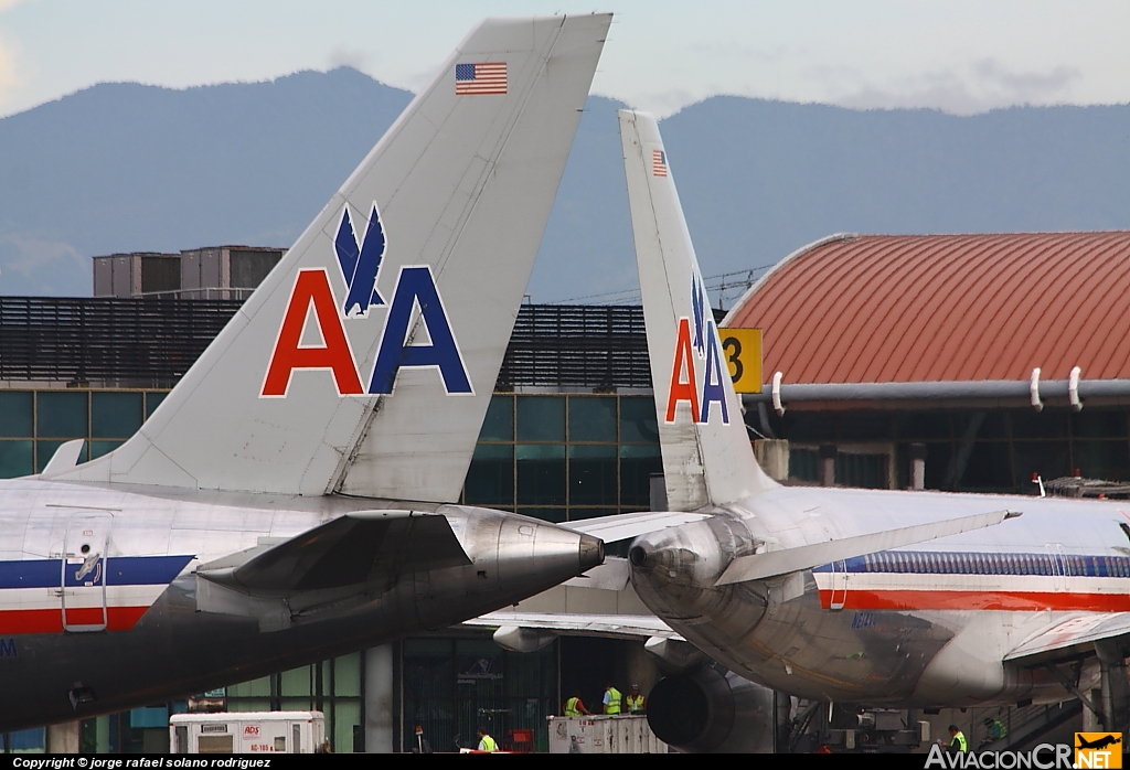 N621AM - Boeing 757-223 - American Airlines