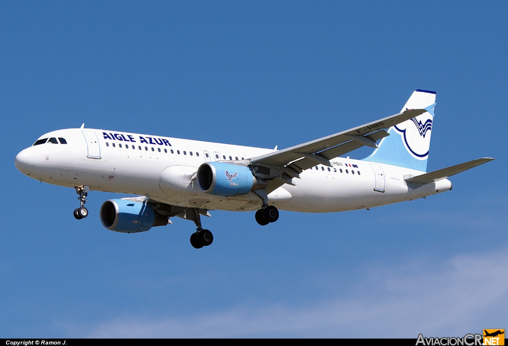 F-HBII - Airbus A320-214 - Aigle Azur