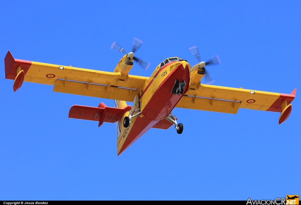 UD.13-30 - Canadair CL-215T-6B11 - Ejército del Aire Español