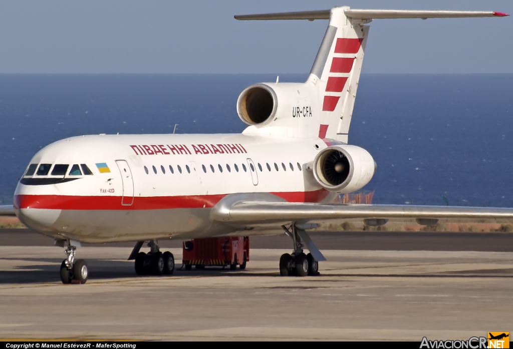 UR-CFA - Yakovlev	Yak-42D - South Airlines