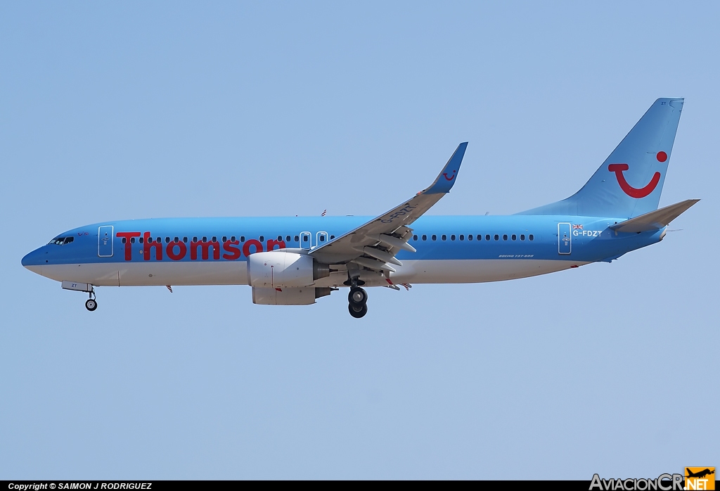 G-FDZT - Boeing 737-8K5 - Thomsonfly