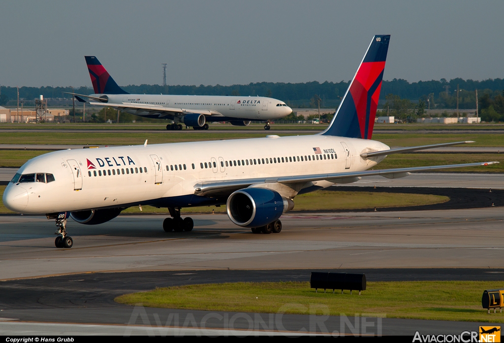 N610DL - Boeing 757-232 - Delta Air Lines