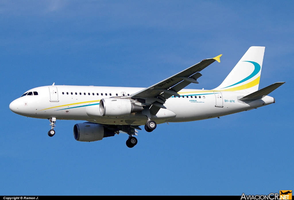 9H-AFK - Airbus A319-115X CJ - Comlux Aviation Malta