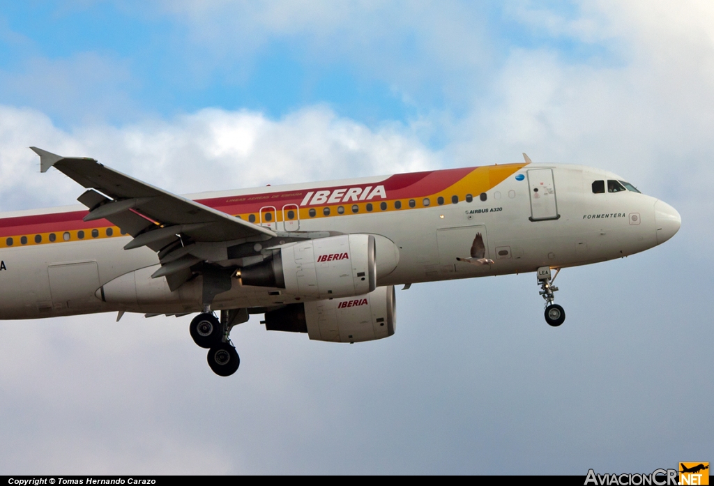 EC-LEA - Airbus A320-214 - Iberia