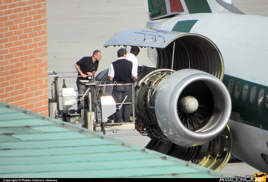 I-DATE - McDonnell Douglas MD-82 (DC-9-82) - Alitalia