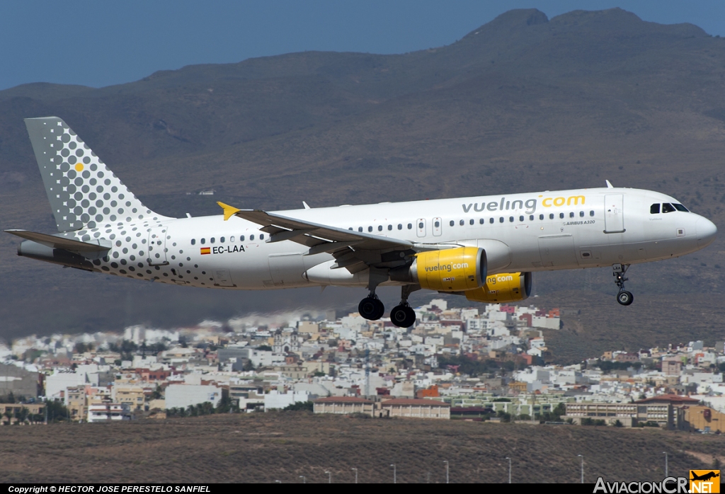 EC-LAA - Airbus A320-214 - Vueling