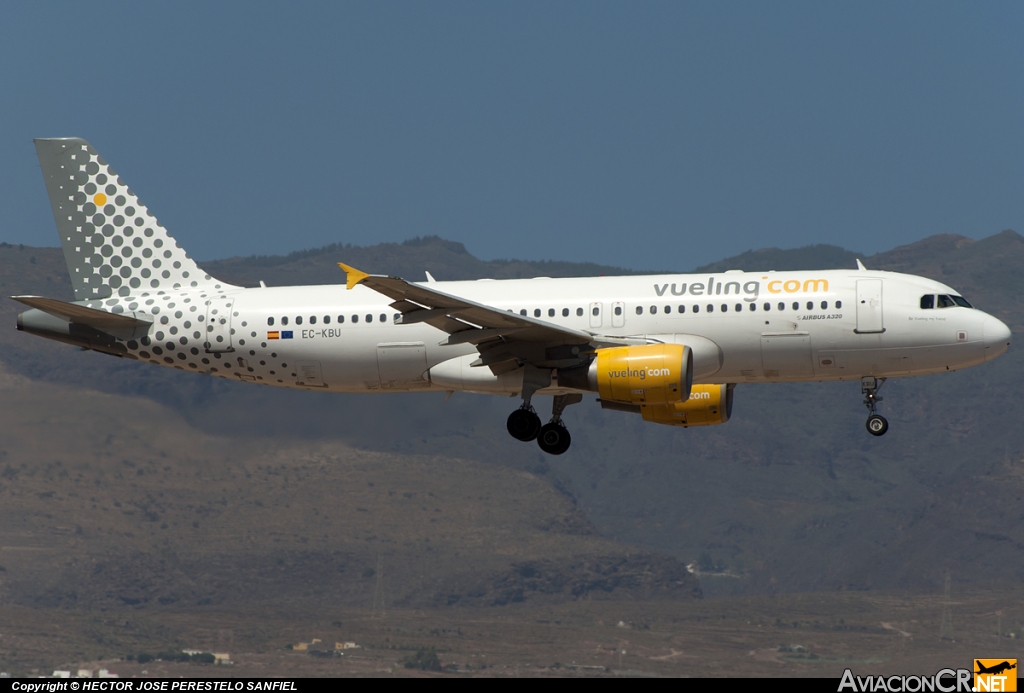 EC-KBU - Airbus A320-214 - Vueling