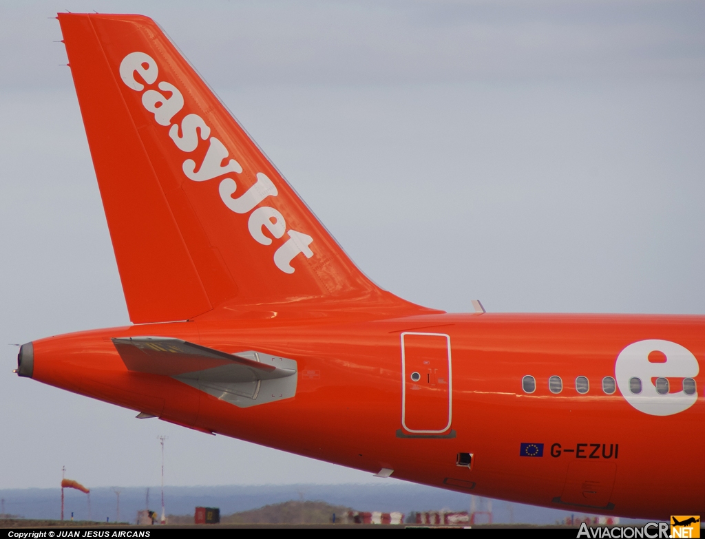 G-EZUI - Airbus A320-214 - EasyJet Airline