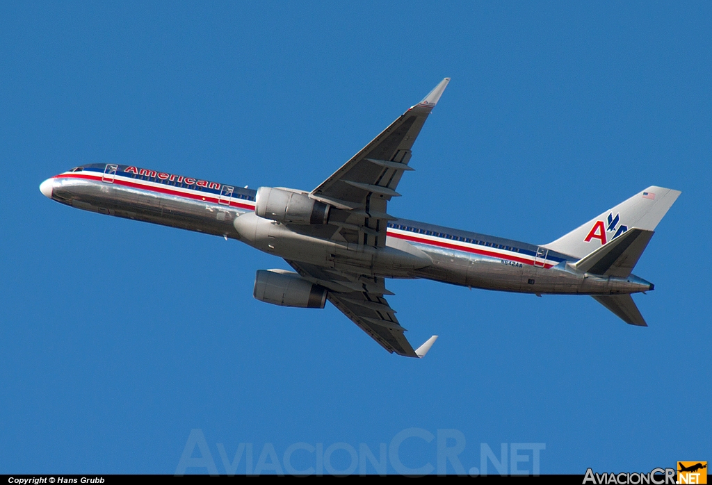 N642AA - Boeing 757-223 - American Airlines