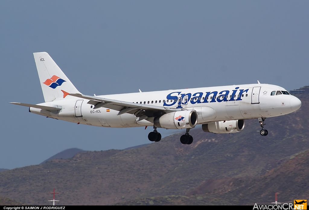 EC-ICL - Airbus A320-232 - Spanair