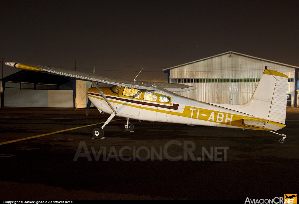 TI-ABH - Cessna 180D - Desconocida