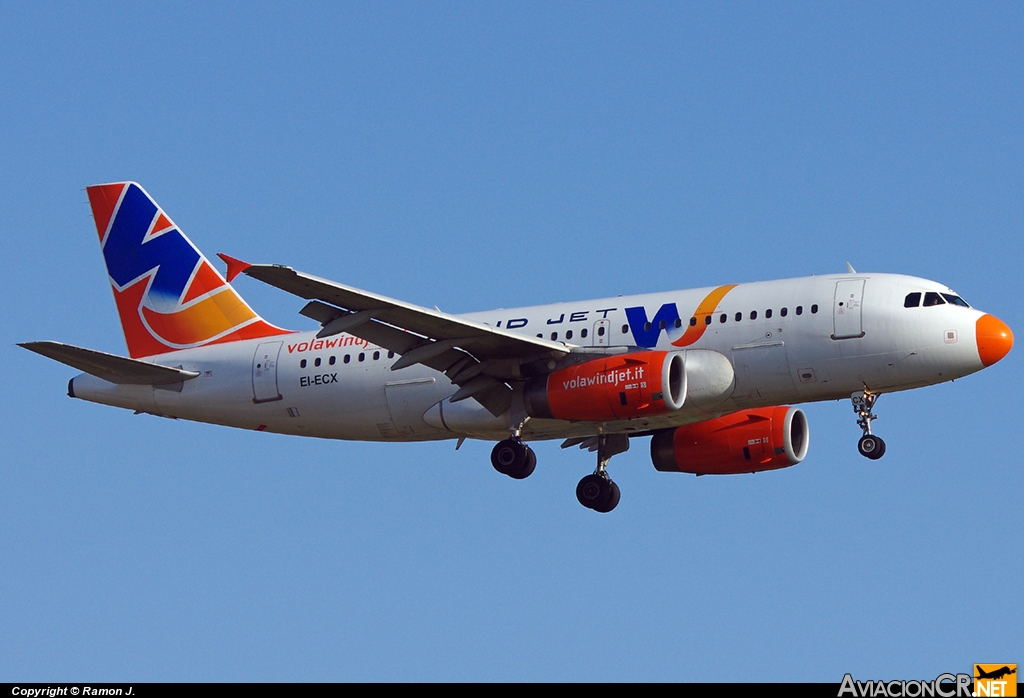 EI-ECX - Airbus A319-132 - Wind Jet