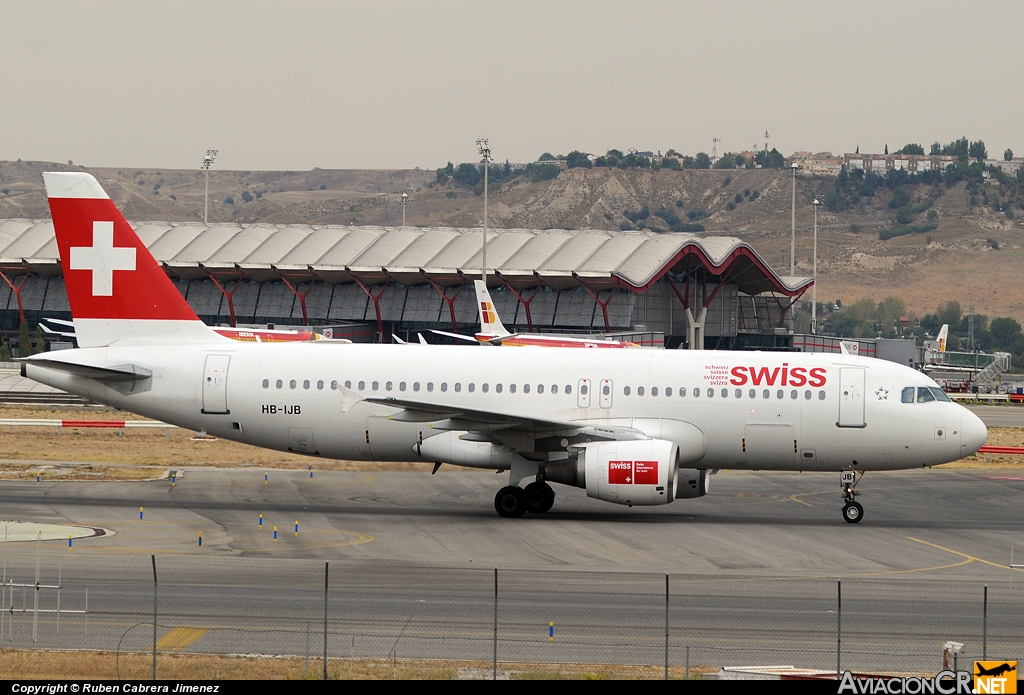 HB-IJB - Airbus A320-214 - SWISS