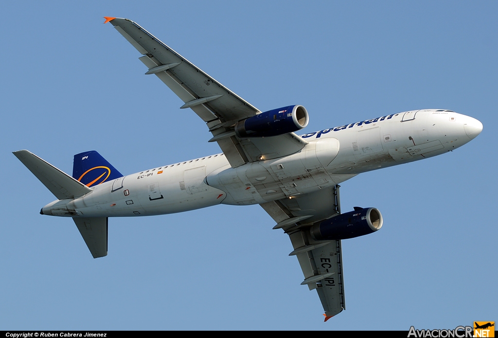 EC-IPI - Airbus A320-232 - Spanair