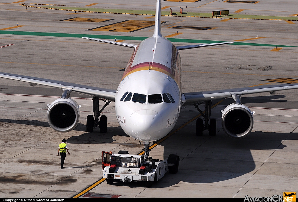 EC-JDR - Airbus A321-211 - Iberia