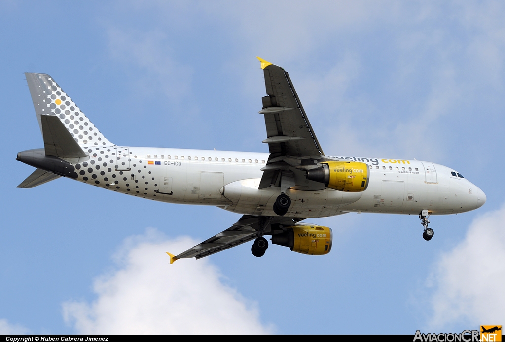 EC-ICQ - Airbus A320-211 - Iberia