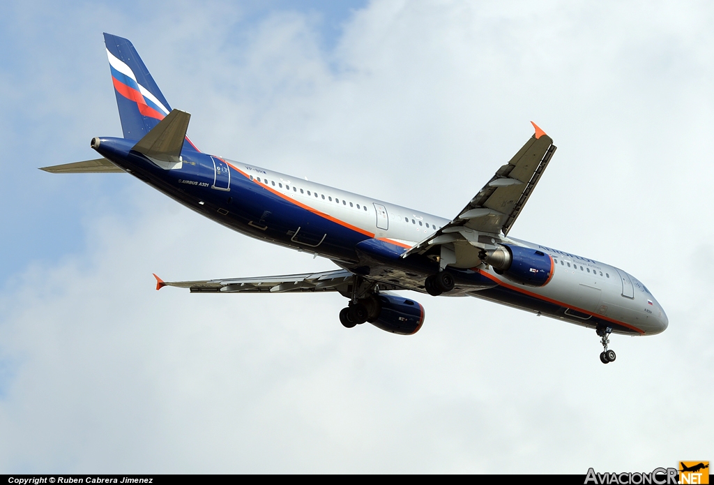 VP-BRW - Airbus A321-211 - Aeroflot
