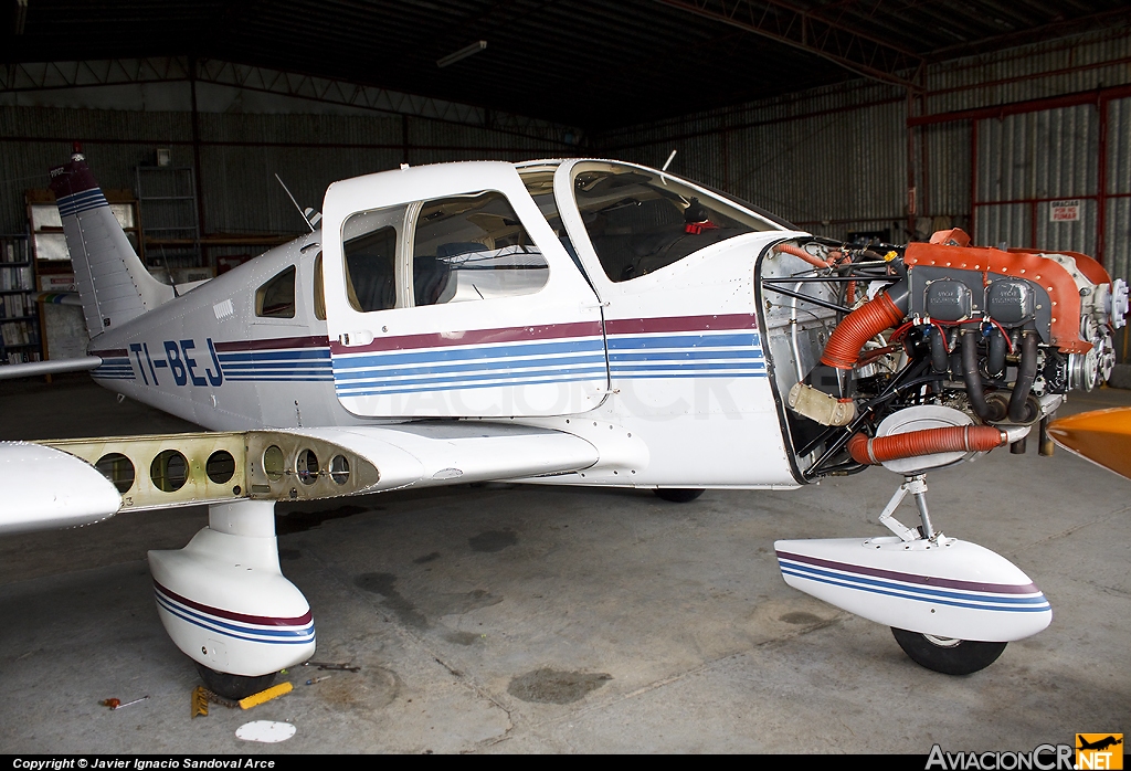TI-BEJ - Piper PA-28-181 Archer II - CPEA - Escuela de Aviación