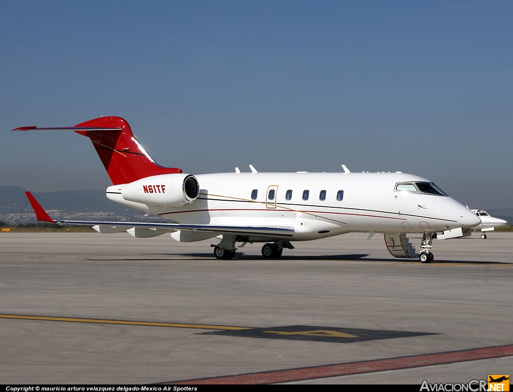 N61TF - Bombardier BD-100-1A10 Challenger 300 - Privado