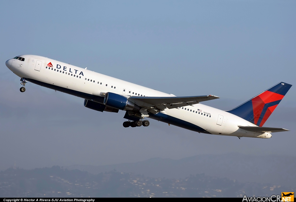 N128DL - Boeing 767-332 - Delta Air Lines