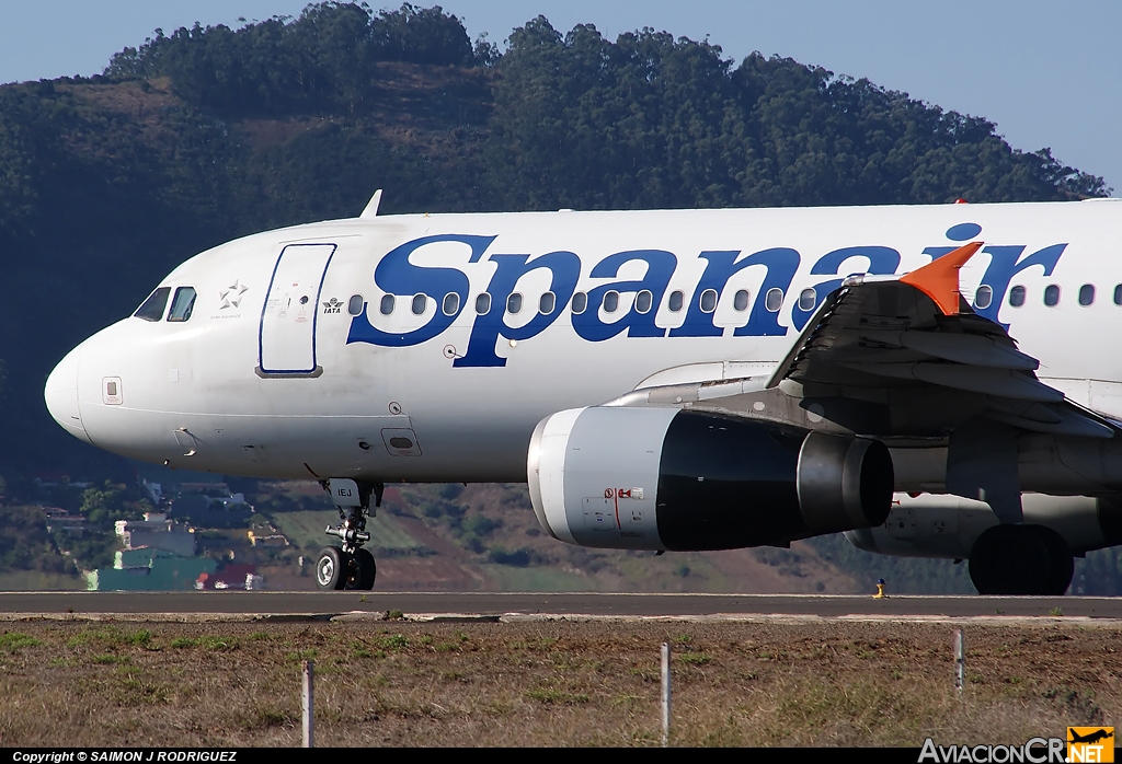 EC-IEJ - Airbus A320-232 - Spanair