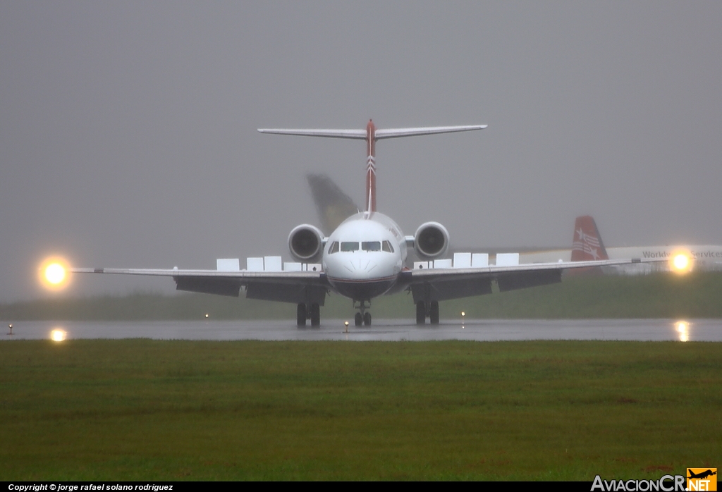 HP-1732PST - Fokker 70 - Air Panama