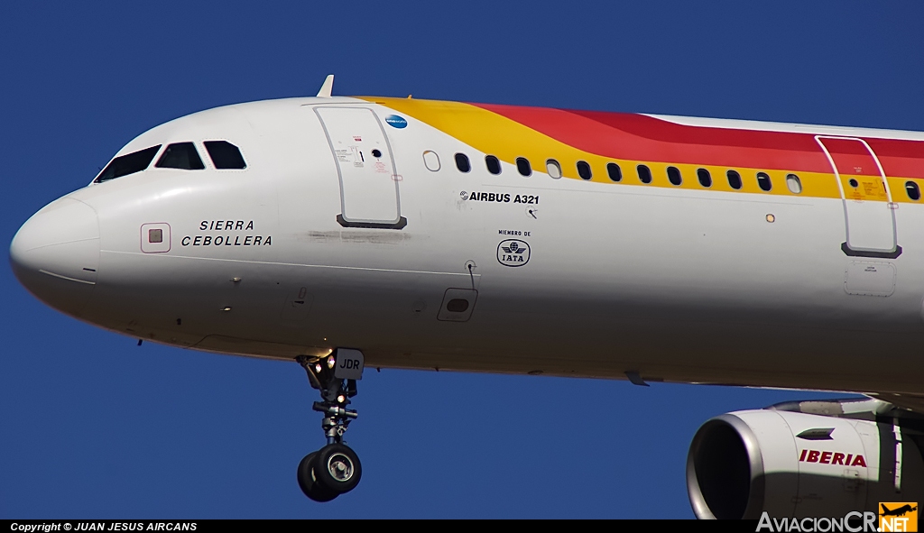 EC-JDR - Airbus A321-211 - Iberia