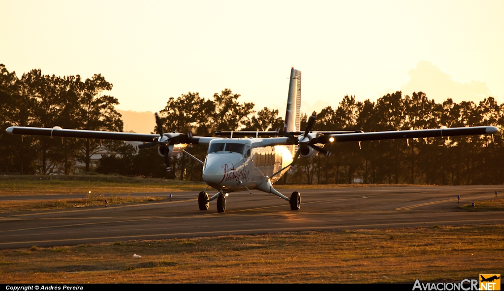 TI-BDZ - De Havilland Canada DHC-6-300 Twin Otter/VistaLiner - Nature Air