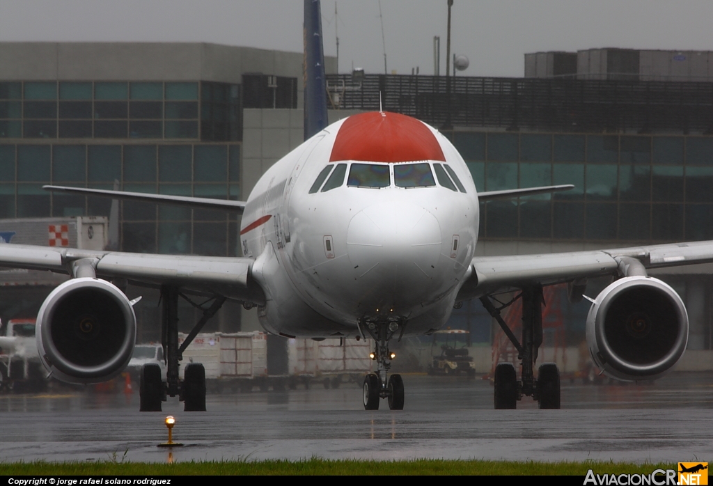 N492TA - Airbus A320-233 - TACA