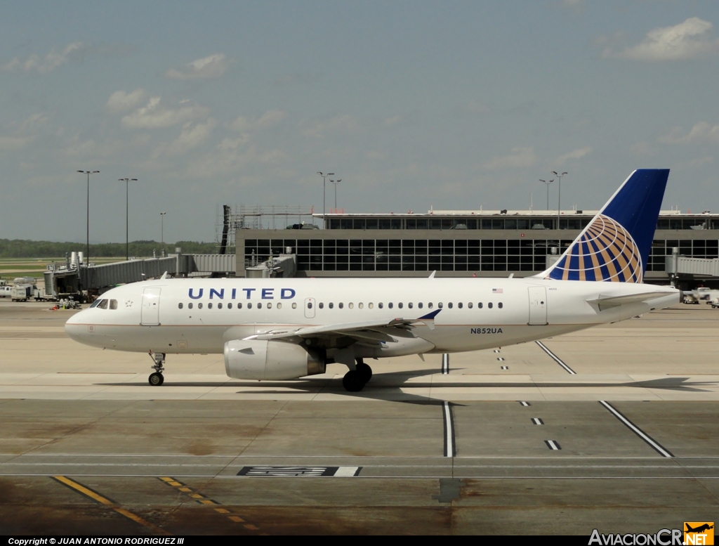 N852UA - Airbus A319-131 - United Airlines