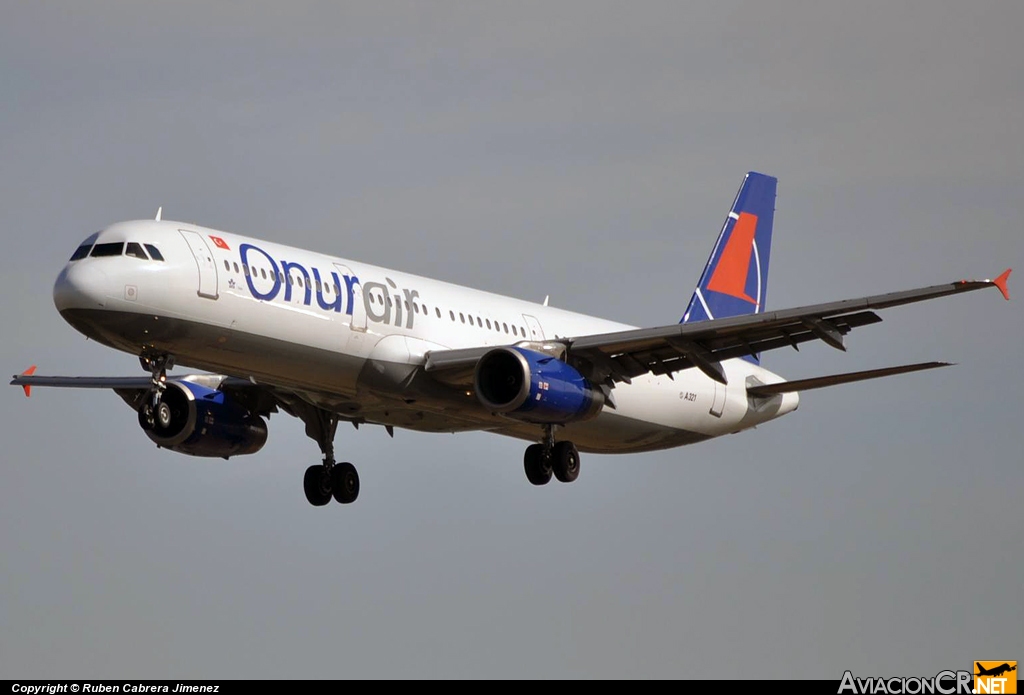 TC-OAE - Airbus A321-231 - Onur Air