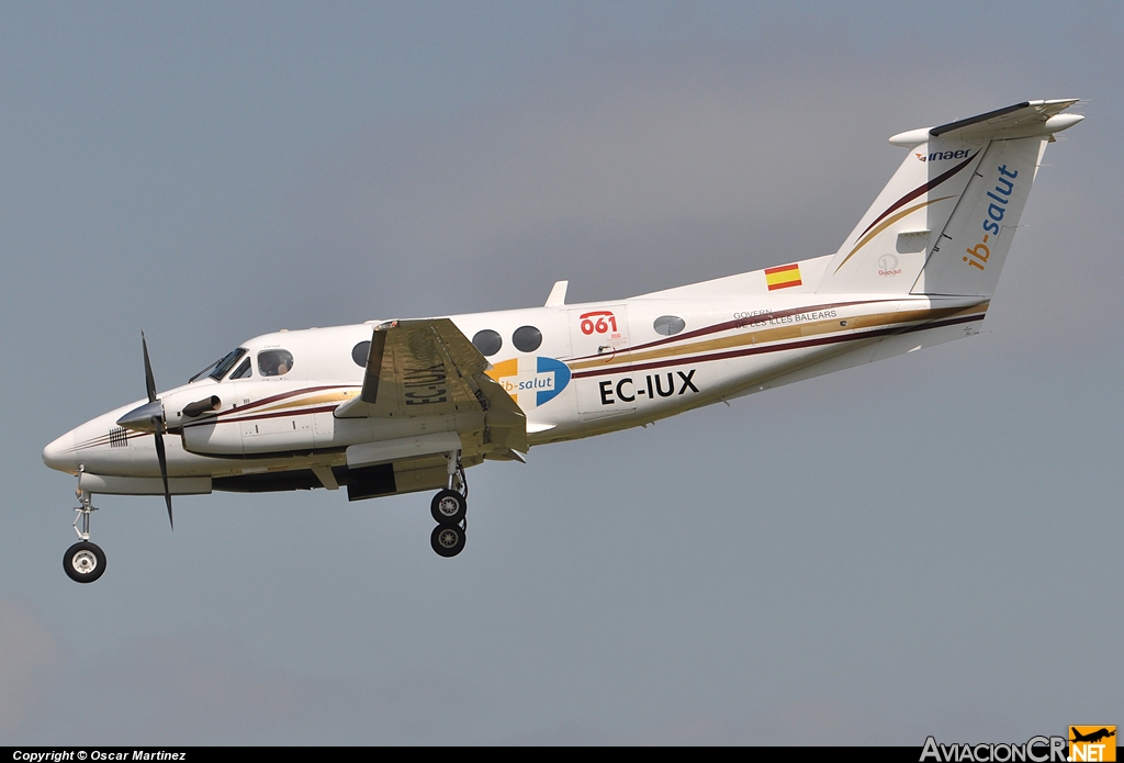 EC-IUX - Beechcraft 200 Super King Air - TAS