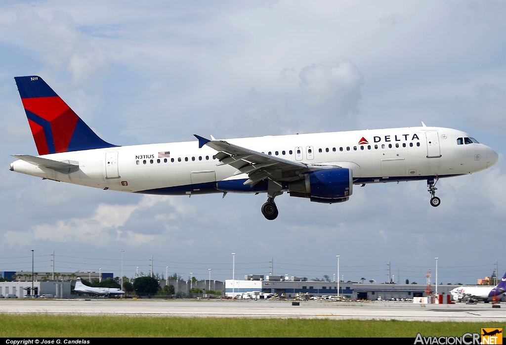 N311US - Airbus A320-211 - Delta Air Lines