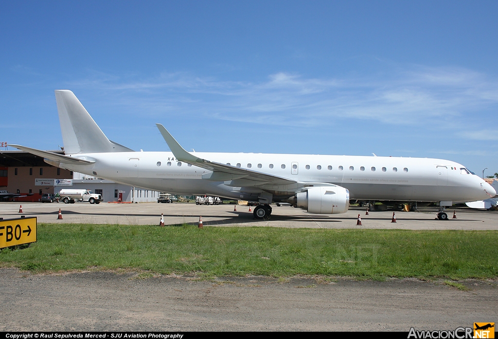 XA-AYJ - Embraer ERJ-190-100ECJ Lineage 1000 - Omniflys