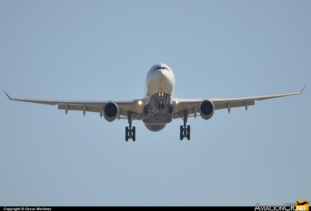 N807NW - Airbus A330-323X - Delta Air Lines