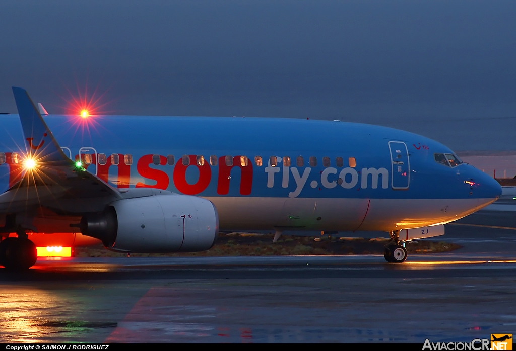 G-FDZJ - Boeing 737-8K5 - Thomsonfly