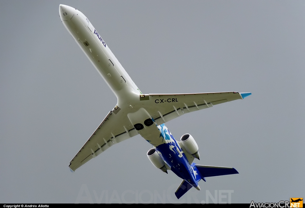 CX-CRL - Canadair CL-600-2D24 Regional Jet CRJ-900ER - Pluna Uruguay