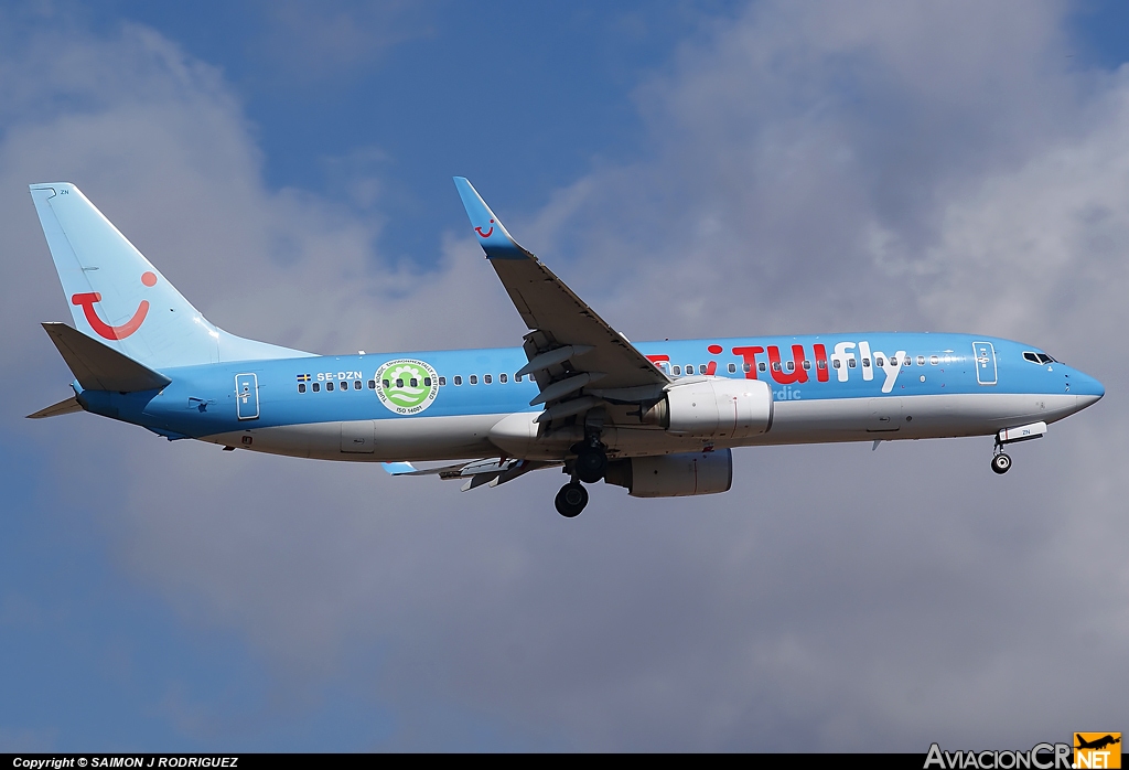 SE-DZN - Boeing 737-804 - TUIfly Nordic