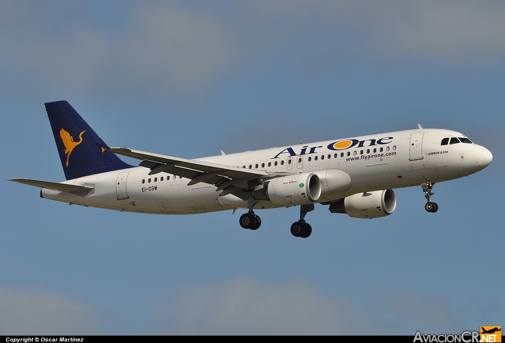 EI-DSW - Airbus A320-216 - Air One