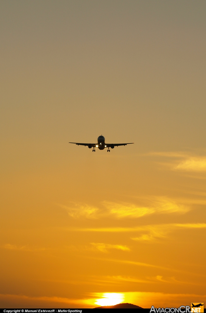 G-OZBB - Airbus A320-212 - Monarch Airlines