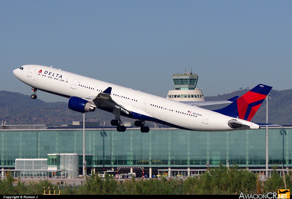 N820NW - Airbus A330-323X - Delta Air Lines