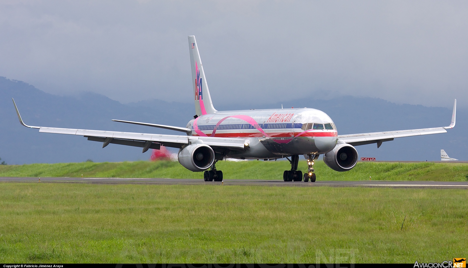 N664AA - Boeing 757-223 - American Airlines