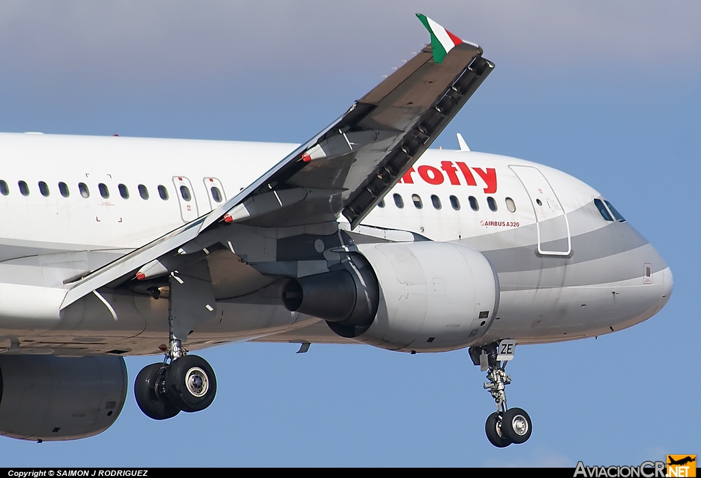 I-EEZE - Airbus A320-214 - Eurofly