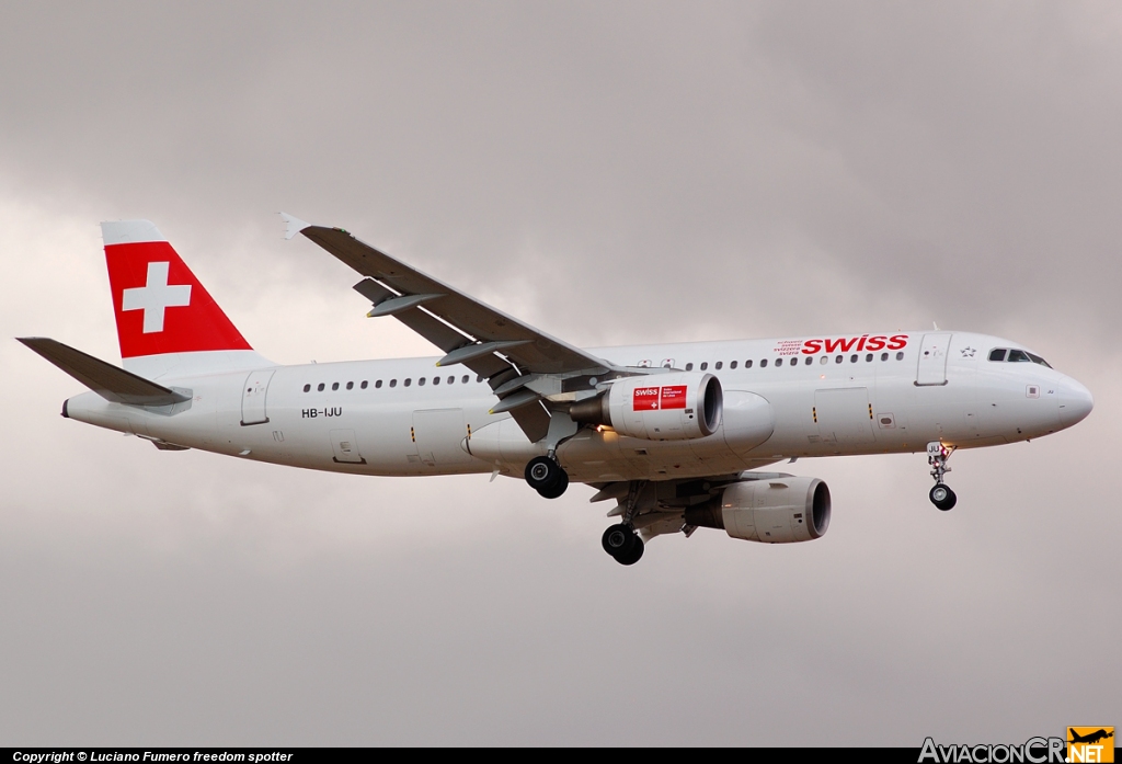 HB-IJU - Airbus A320-214 - Swiss International Air Lines